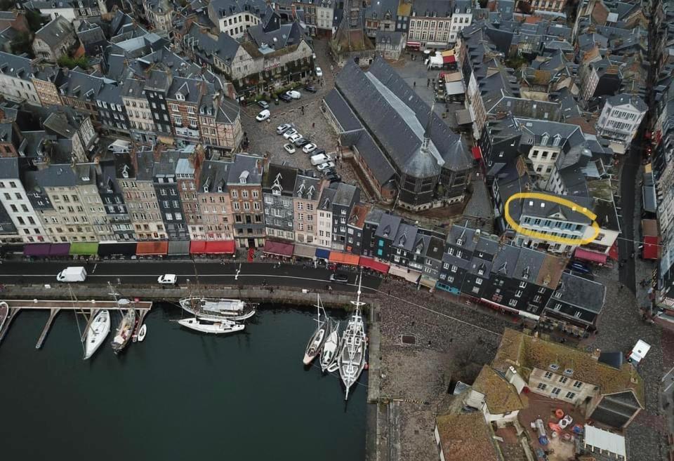 Appartement La Loge des Artistes à Honfleur Extérieur photo